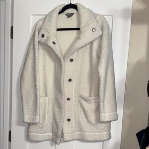 Natural Reflections Sherpa Jacket‎ in White and Black